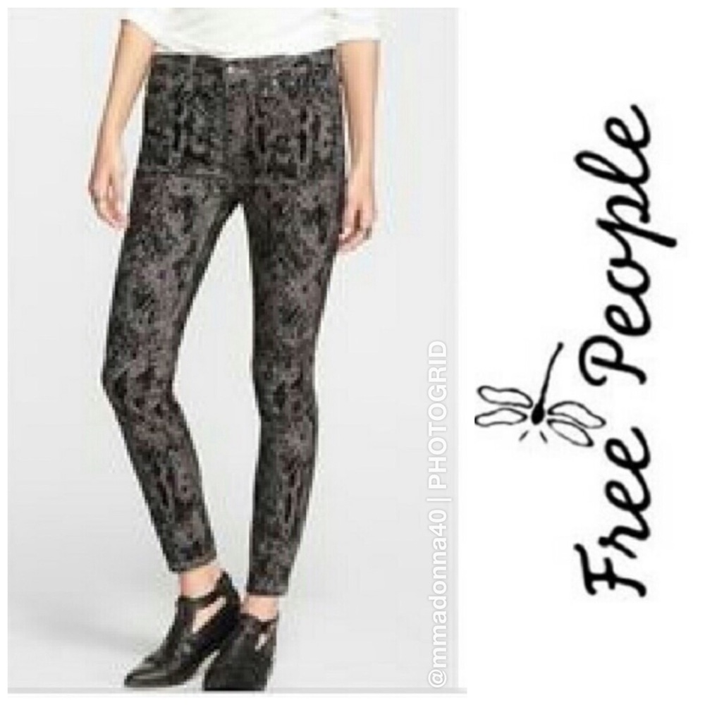NEW FREE PEOPLE Black Raised Velvet Print Jeans 27